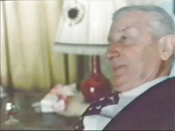 Gorko mawɗo ina ɓoornii wutte. Jean Villroy heɓi ɓuuɓri. Sex e koɗo mawɗo ɓoorniiɗo tweed.
