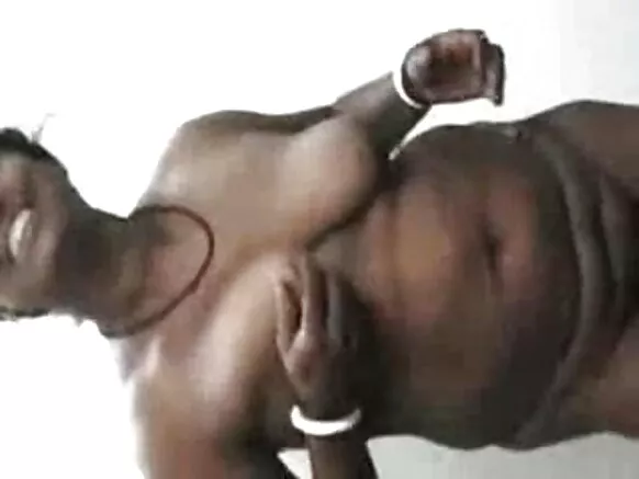 1338 wideyooji porno ɗi rewɓe mawɓe.