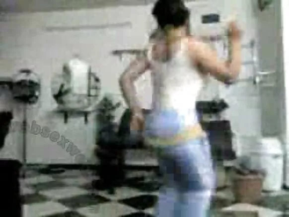 Arab dance puccu fucking e rewɓe e sukaaɓe anal.