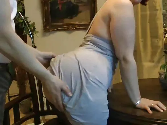 Nennies mawɓe fucked tiiɗde e nder panty.