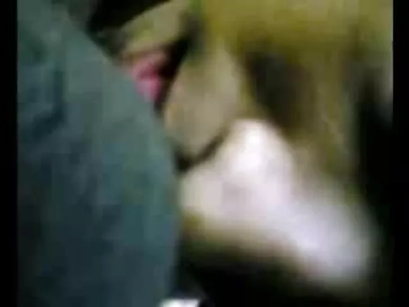 Wideyoo porno sexy mo Kerala aunty e ɓuuɓri ɓuuɓri.