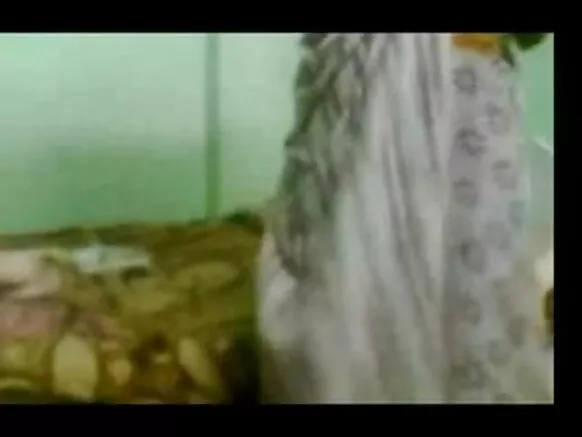Maccuɗo fucks North Indian taaniiko debbo fucking taani mum ngam mawɗo mum.