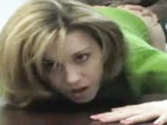 40 hitaande debbo ina jogii jokkere enɗam, secretaire heɓi fucked sexy e nder nguurndam goonga!
