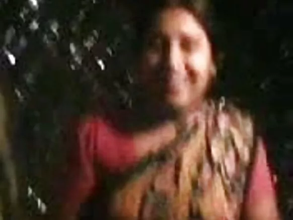 Mature Indiya Moans 4.