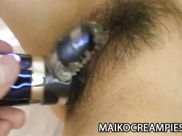 Japonnaajo mature ina jokkondiri e grandies hot, puccu yumma mum ina ɓuuɓna luggiɗde.