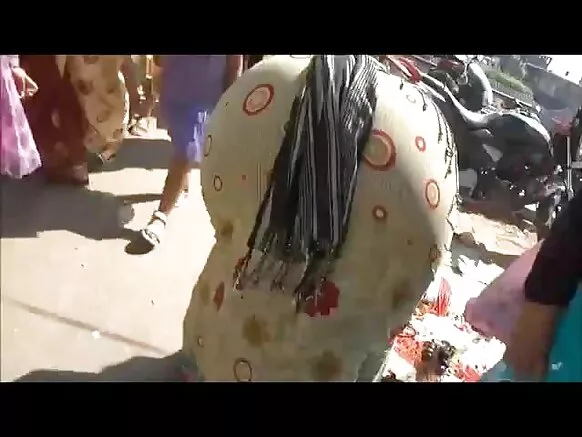 Indiya mbedda booti voyeur busty mawɗo no feewi.