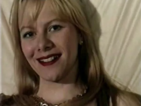 Blondes Farayse, mawɓe anal mawɓe, lesbiyankooɓe mawɓe.