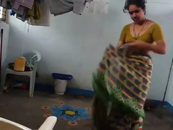 Desi ɓuuɓɗo ɓoornii saree mawɗo lesbiyanke españool caggal lootde.